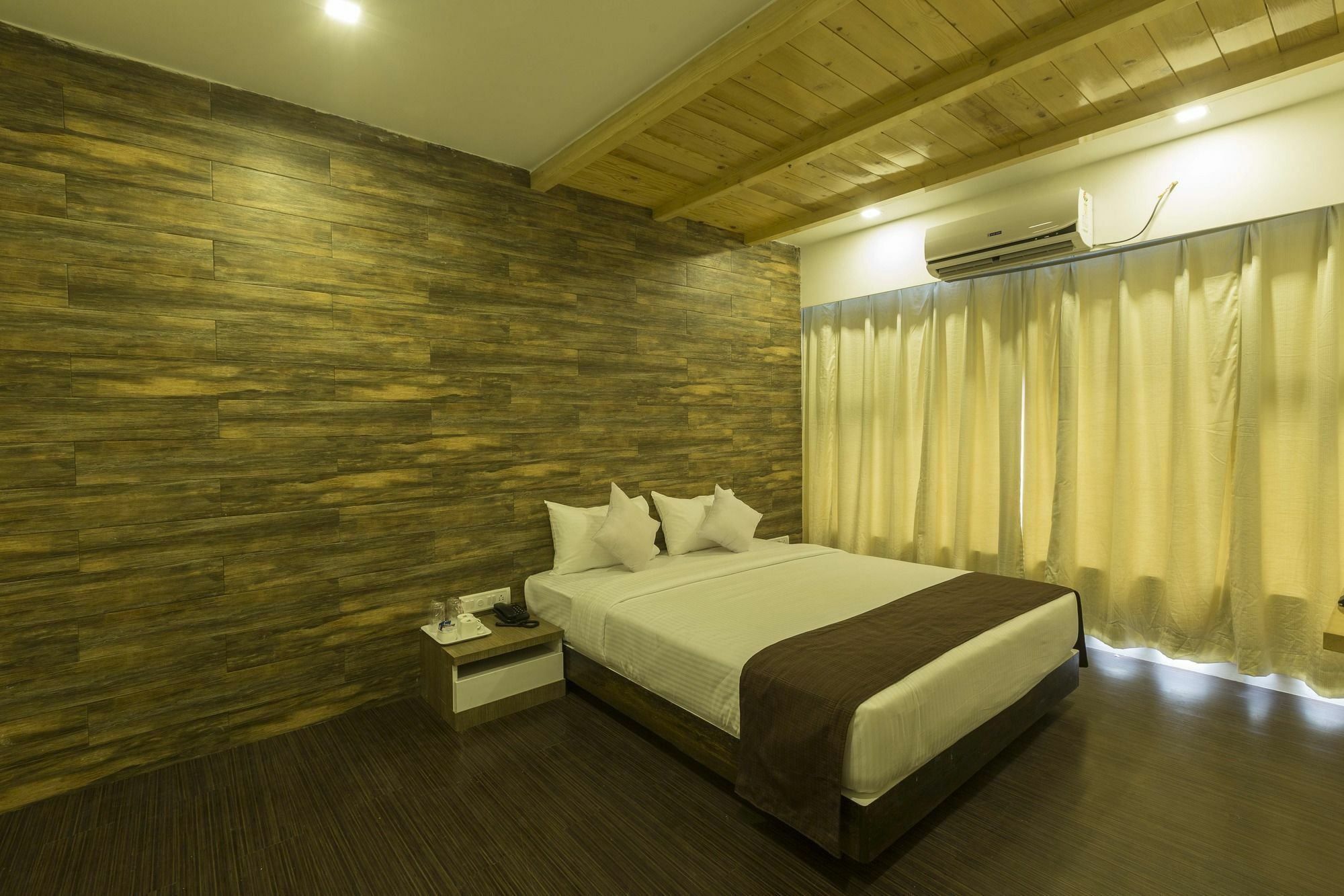 Oyo 78245 Collection O Hotel Crown Inn Navi Mumbai Ngoại thất bức ảnh