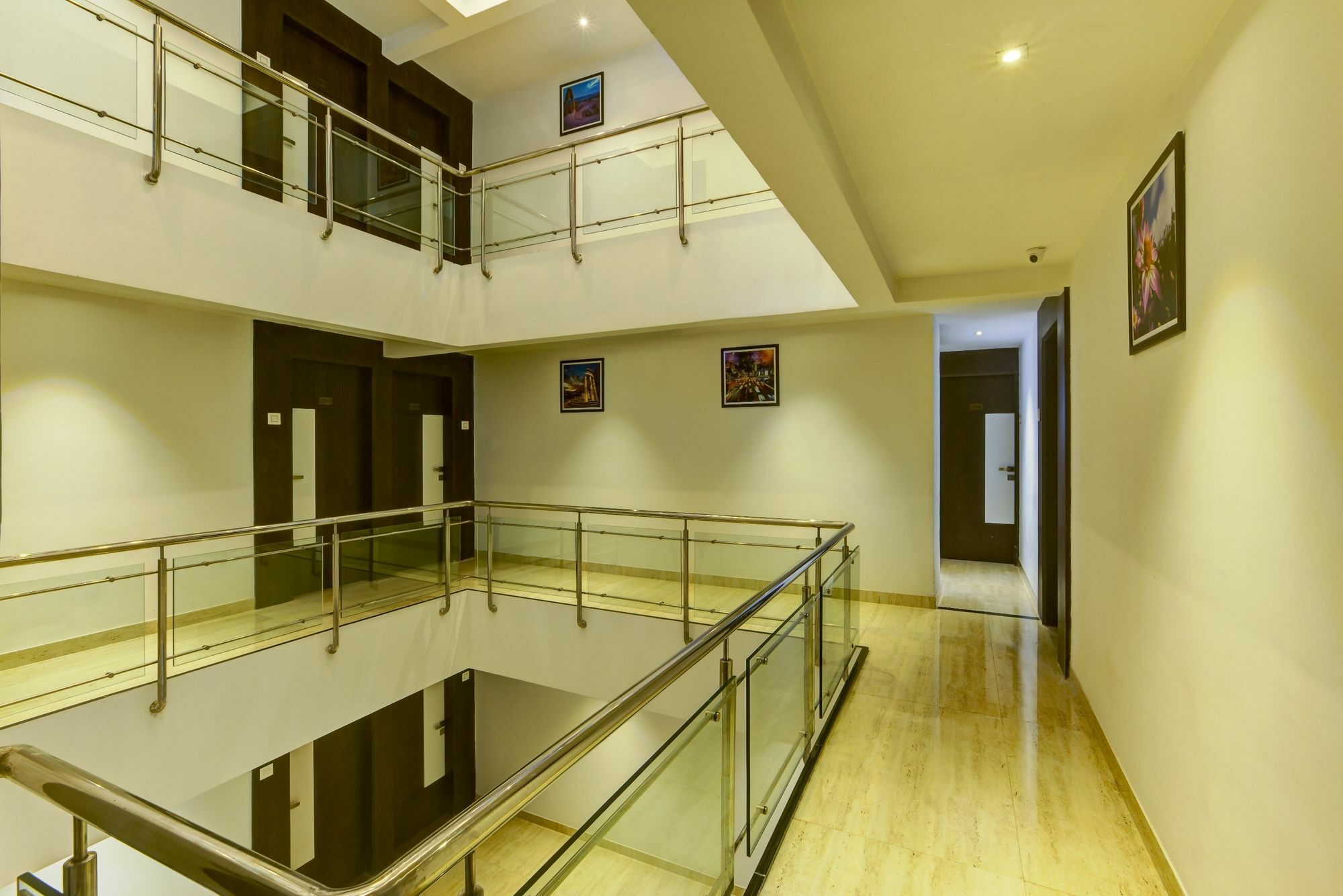 Oyo 78245 Collection O Hotel Crown Inn Navi Mumbai Ngoại thất bức ảnh