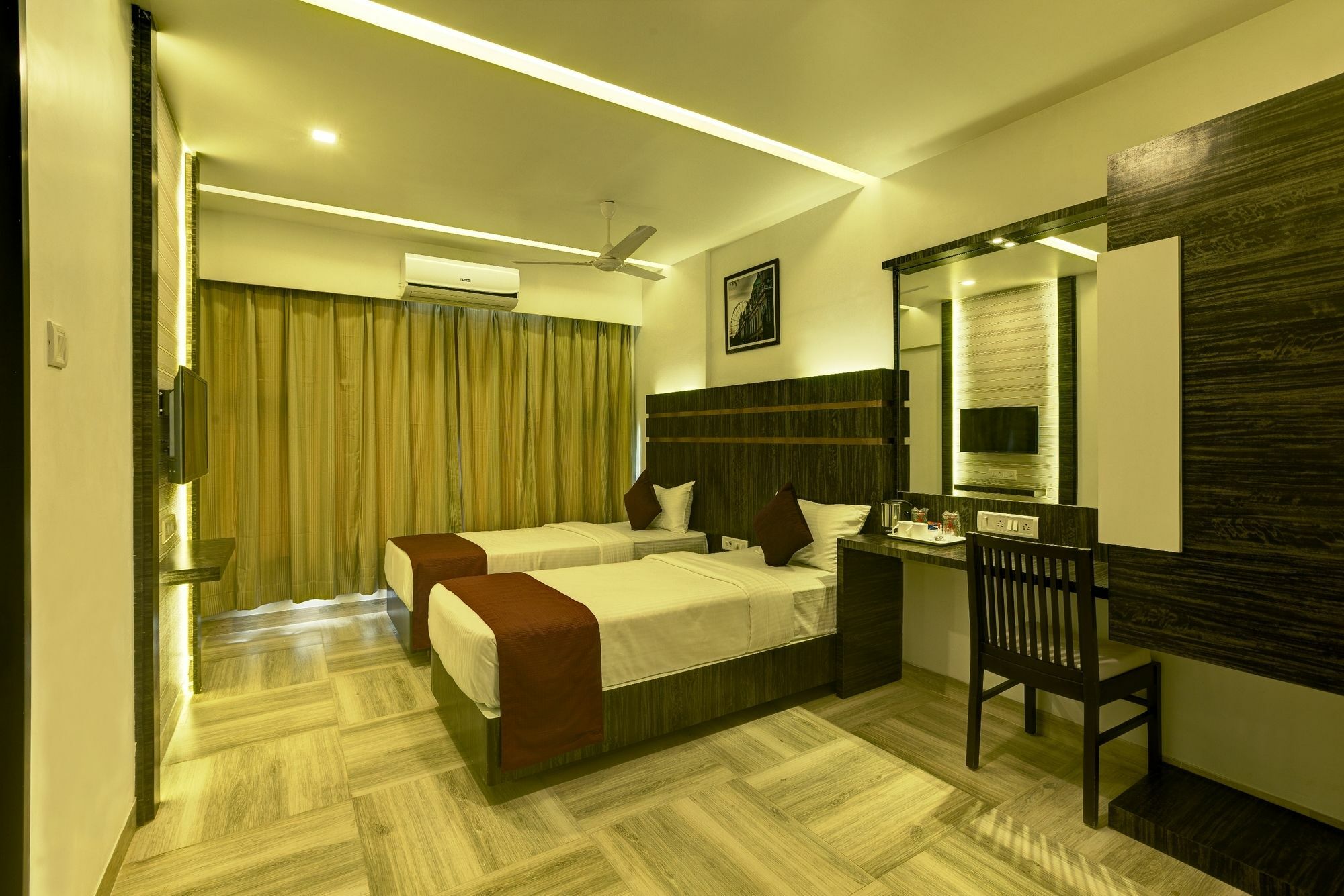 Oyo 78245 Collection O Hotel Crown Inn Navi Mumbai Ngoại thất bức ảnh