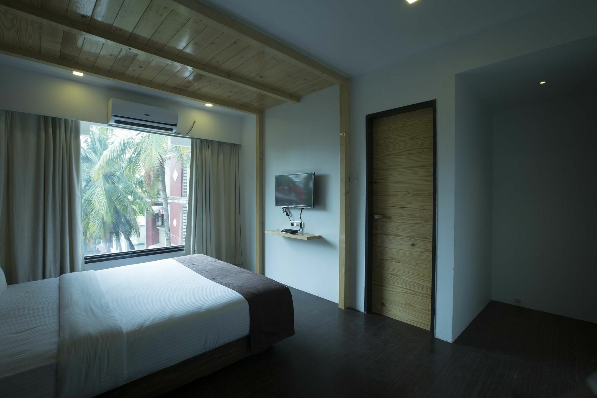 Oyo 78245 Collection O Hotel Crown Inn Navi Mumbai Ngoại thất bức ảnh