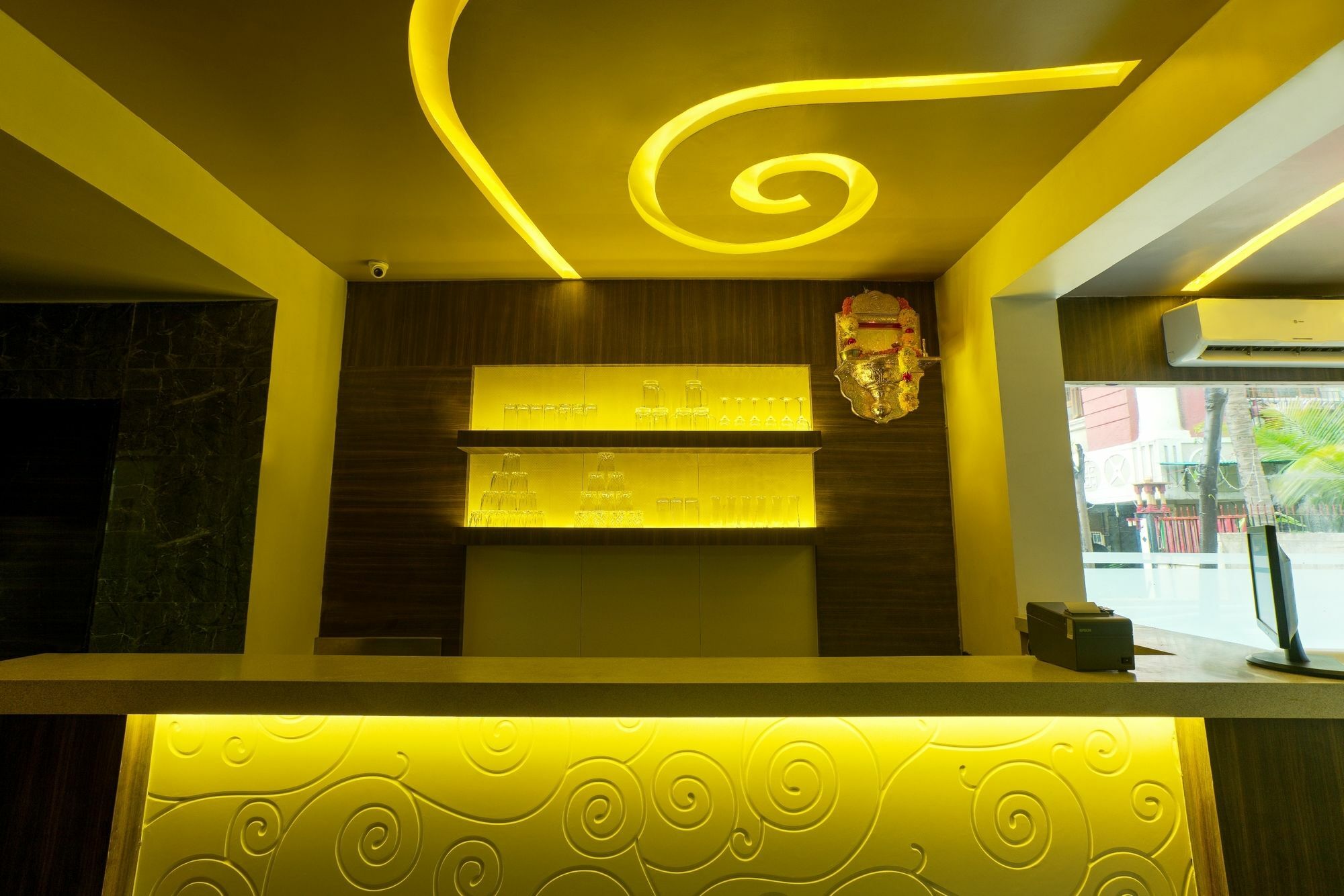 Oyo 78245 Collection O Hotel Crown Inn Navi Mumbai Ngoại thất bức ảnh