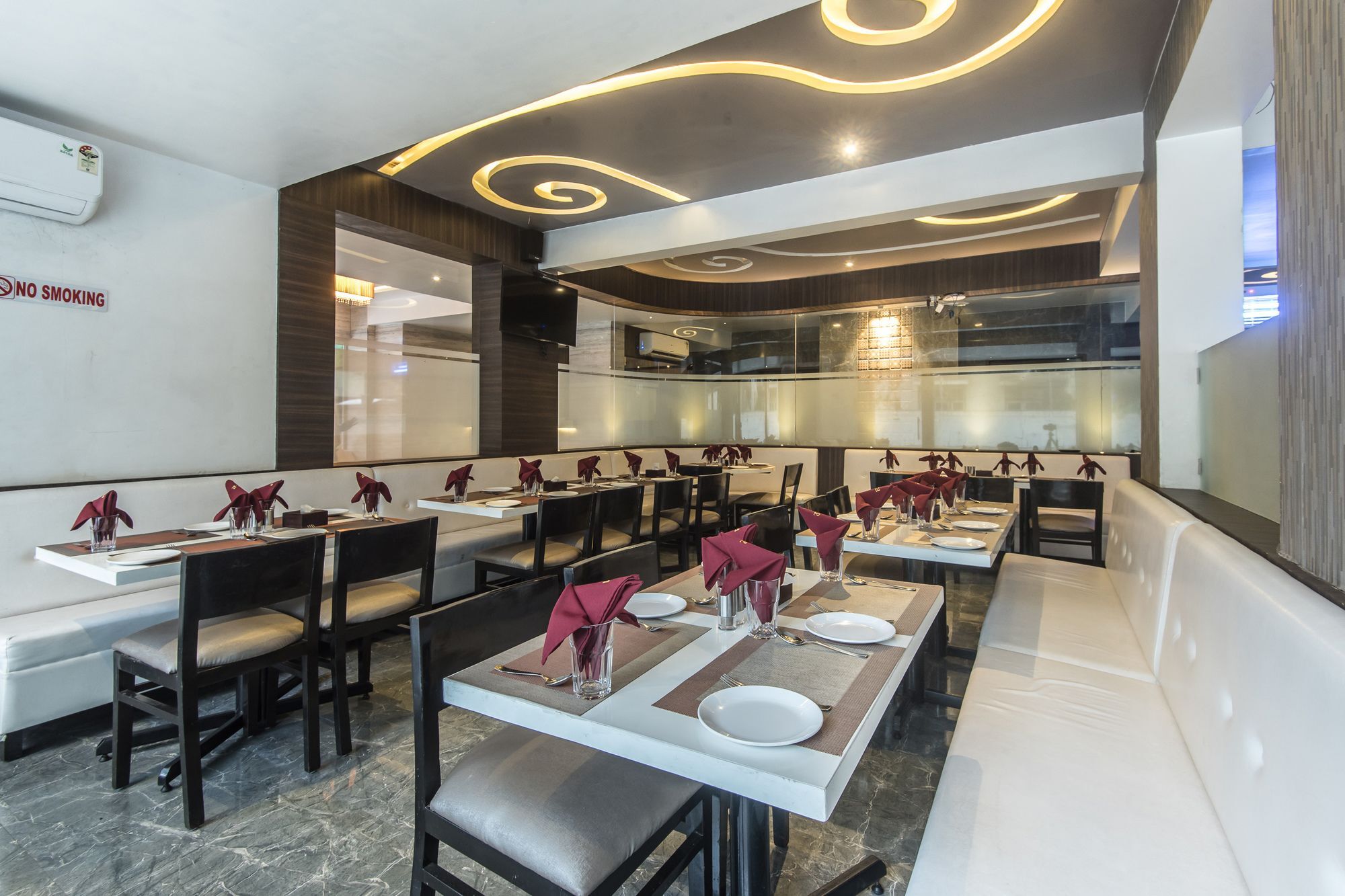 Oyo 78245 Collection O Hotel Crown Inn Navi Mumbai Ngoại thất bức ảnh