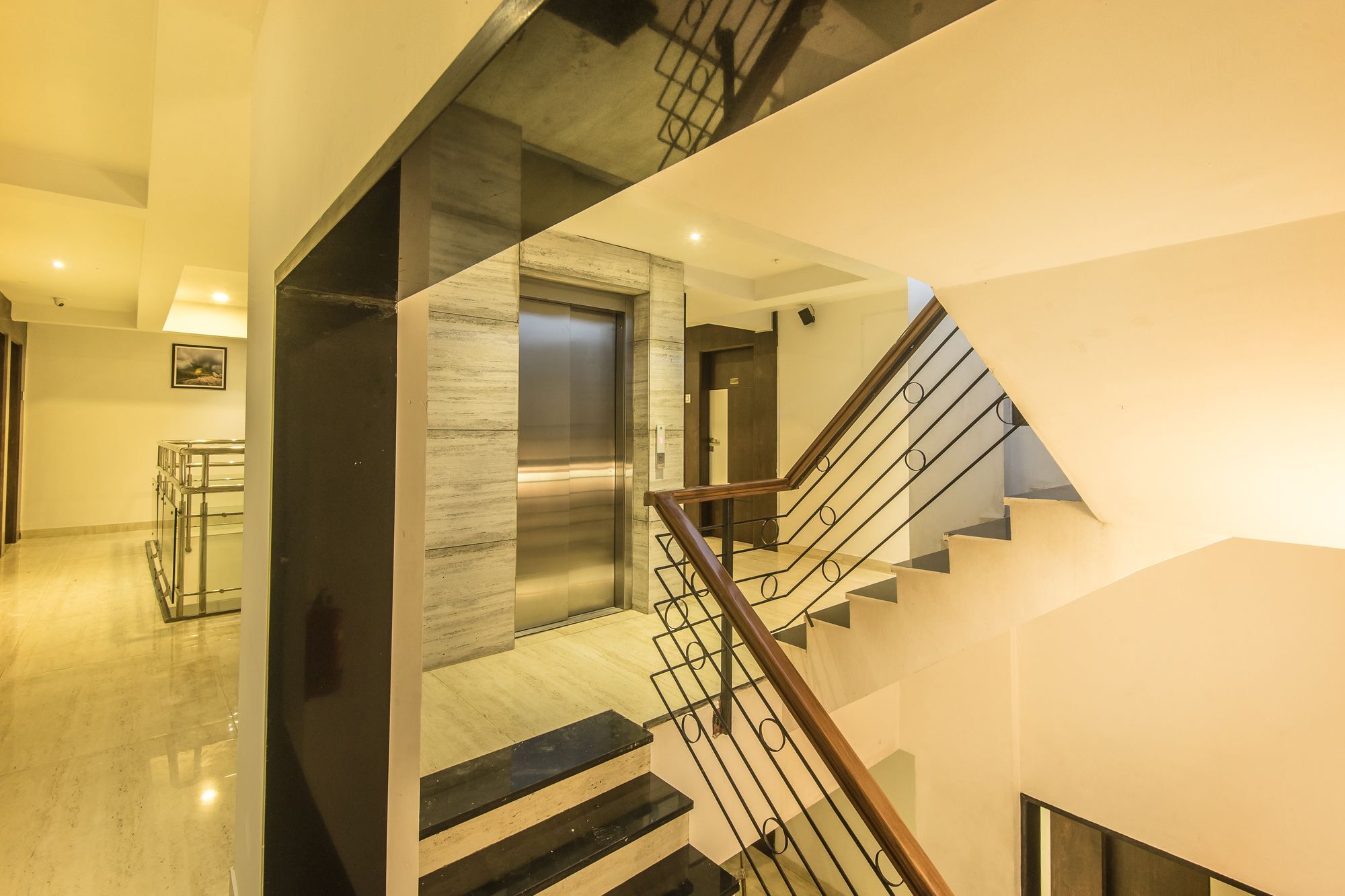 Oyo 78245 Collection O Hotel Crown Inn Navi Mumbai Ngoại thất bức ảnh