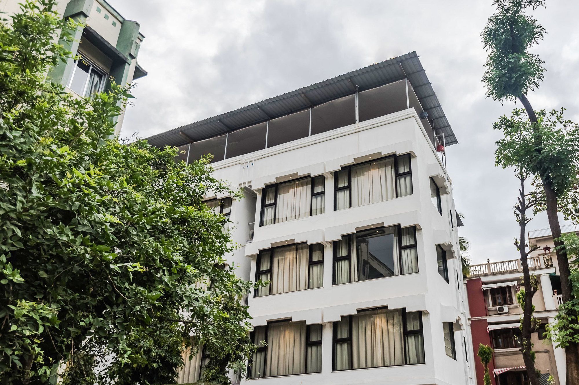Oyo 78245 Collection O Hotel Crown Inn Navi Mumbai Ngoại thất bức ảnh