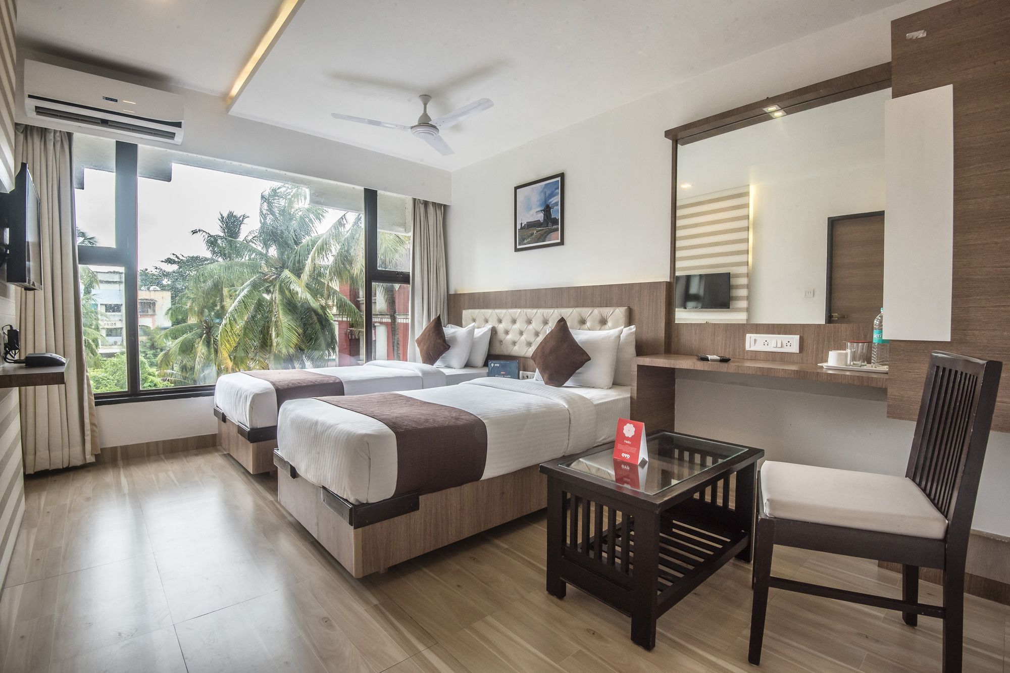 Oyo 78245 Collection O Hotel Crown Inn Navi Mumbai Ngoại thất bức ảnh